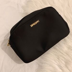 🛍3/30 Giorgio Armani Makeup Soft Case